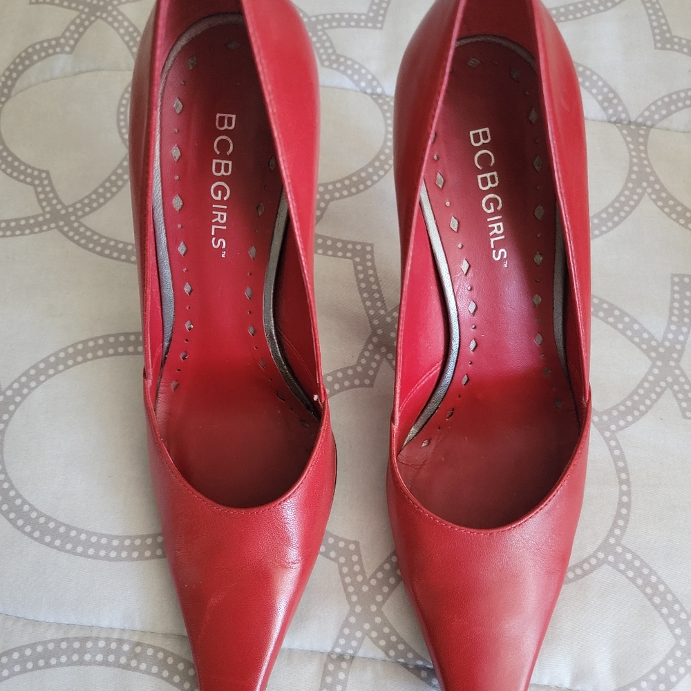 BCBG heels 👠